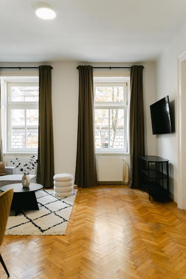 Cozy Apt Perfect For 4-6 Tv Metro Self-Checkin Viyana Dış mekan fotoğraf